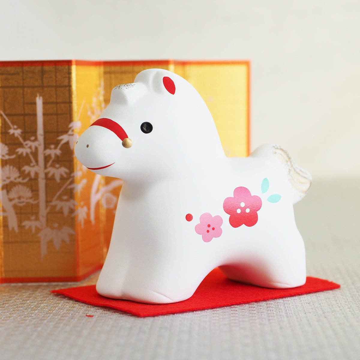 Red Plum Horse Zodiac Figurine with Display Screen | Yakushigama 2026 Zodiac