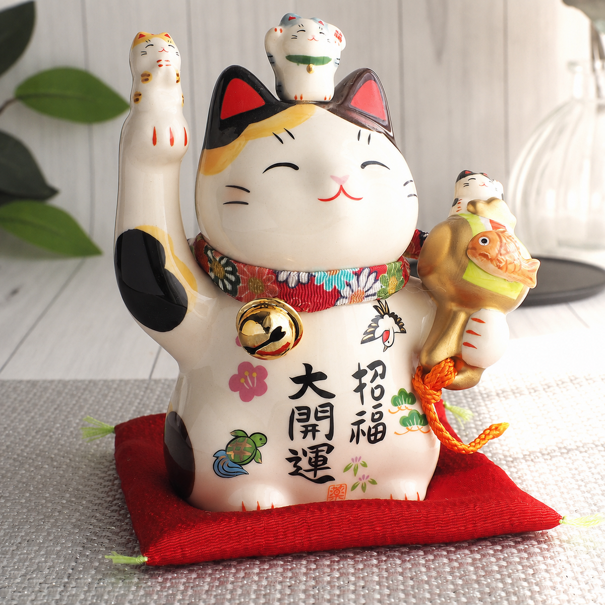 Great Fortune Japanese Lucky Cat Figurine with Lucky Mallet – 5 in Maneki Neko | Yakushigama