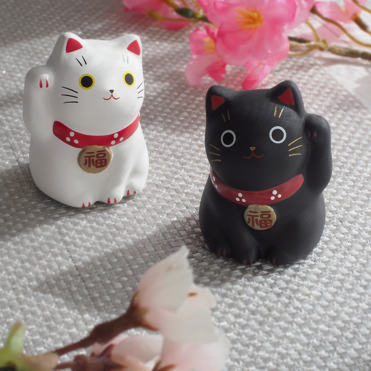 Mini Japanese Lucky Cat Pair – White & Black Maneki Neko | Yakushigama