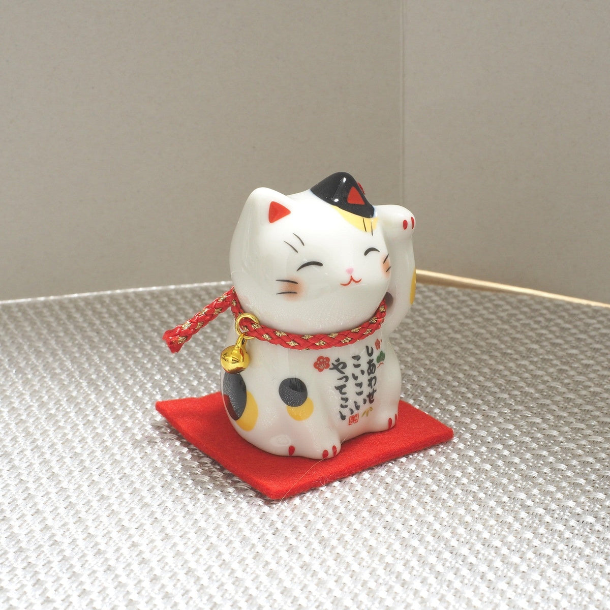 Japanese Lucky Cat Pair – Brown Calico & Calico Maneki Neko | Yakushigama