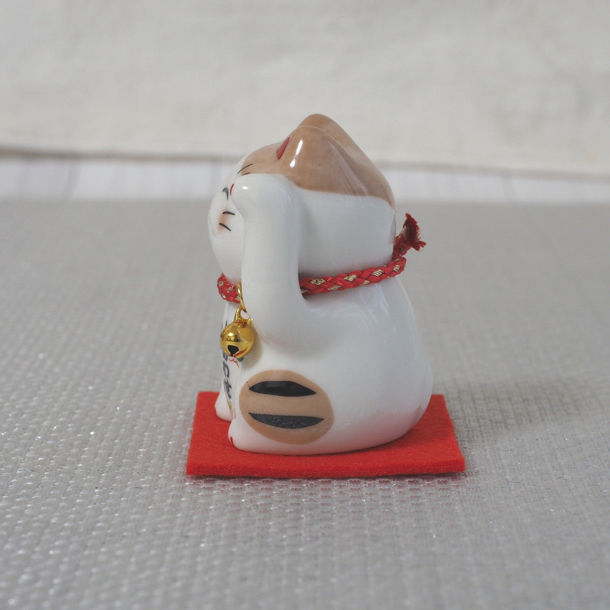 Japanese Lucky Cat Figurine – Orange Tabby Maneki Neko | Yakushigama