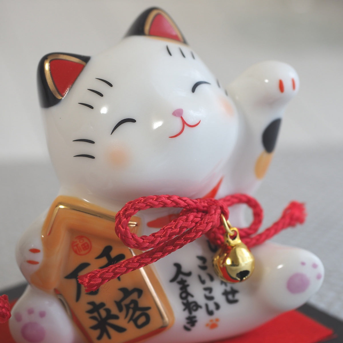 Maneki Neko Japanese Lucky Cat Pair – Wealth & Welcome | Yakushigama