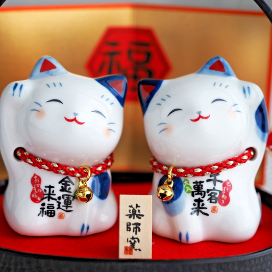 Blue & White Lucky Cat Pair (Maneki Neko) โ Inviting Prosperity & Welcoming People | Yakushigama