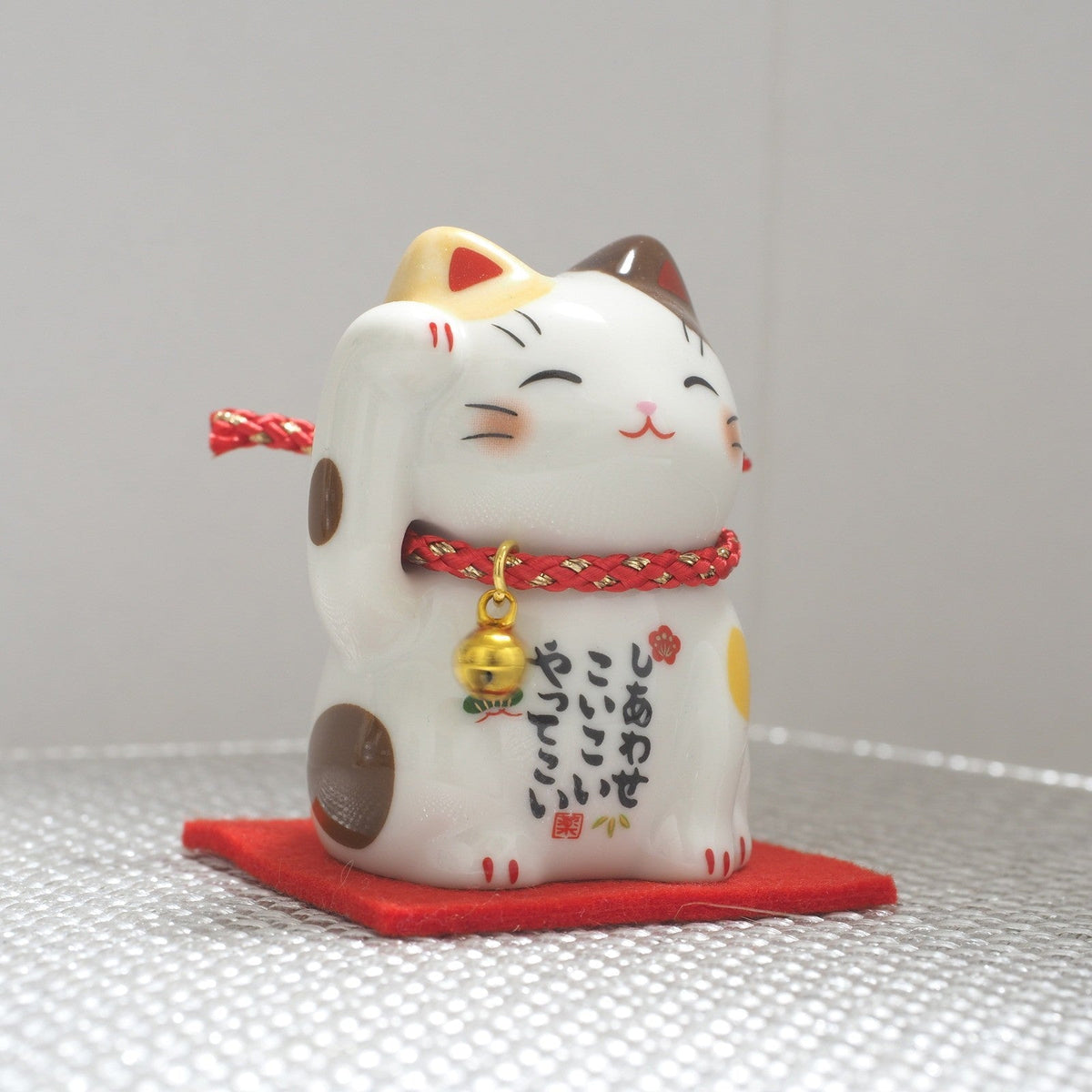 Japanese Lucky Cat Pair – Brown Calico & Calico Maneki Neko | Yakushigama
