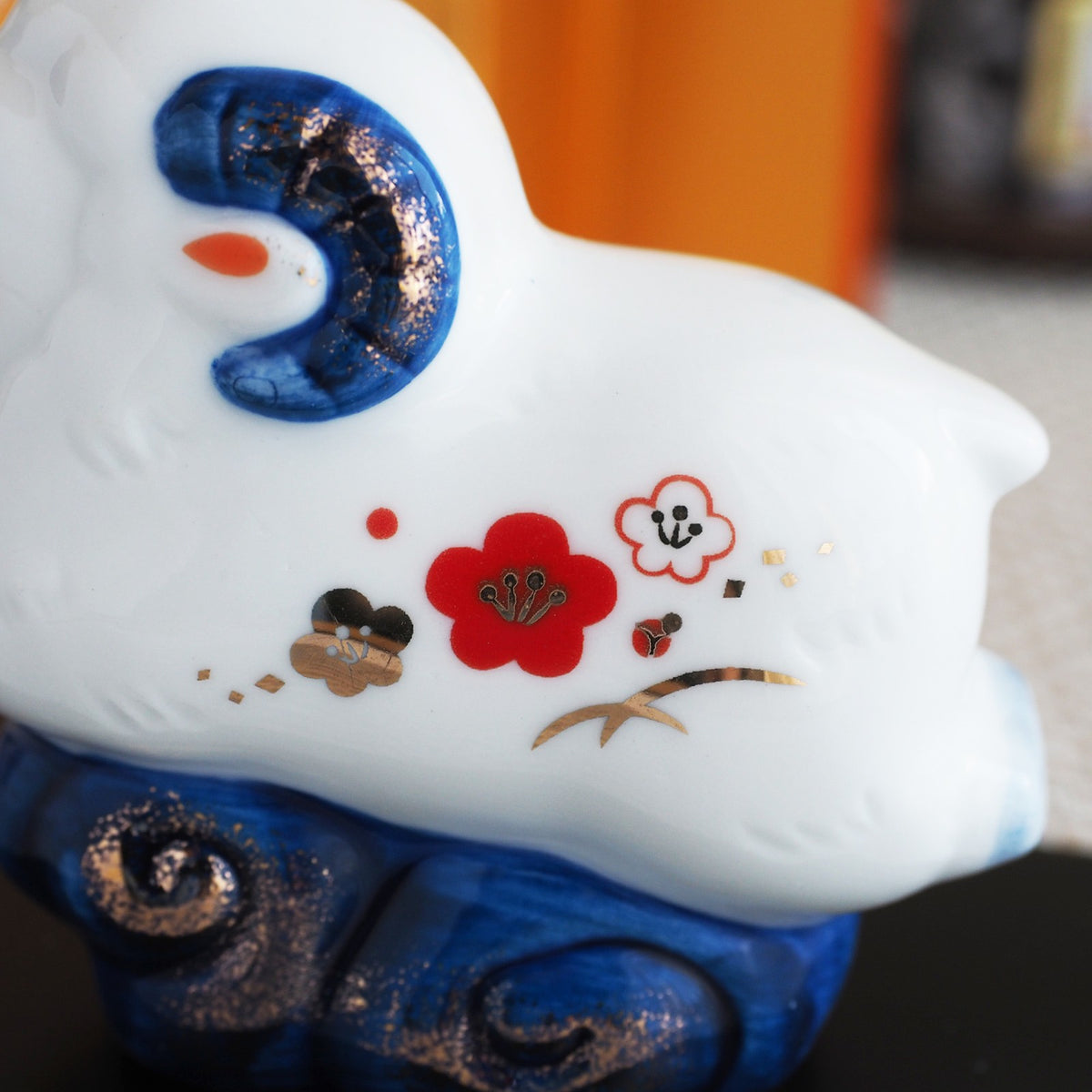 Blue and White Sheep Zodiac Figurine with Gold Screen | Yakushigama 2027