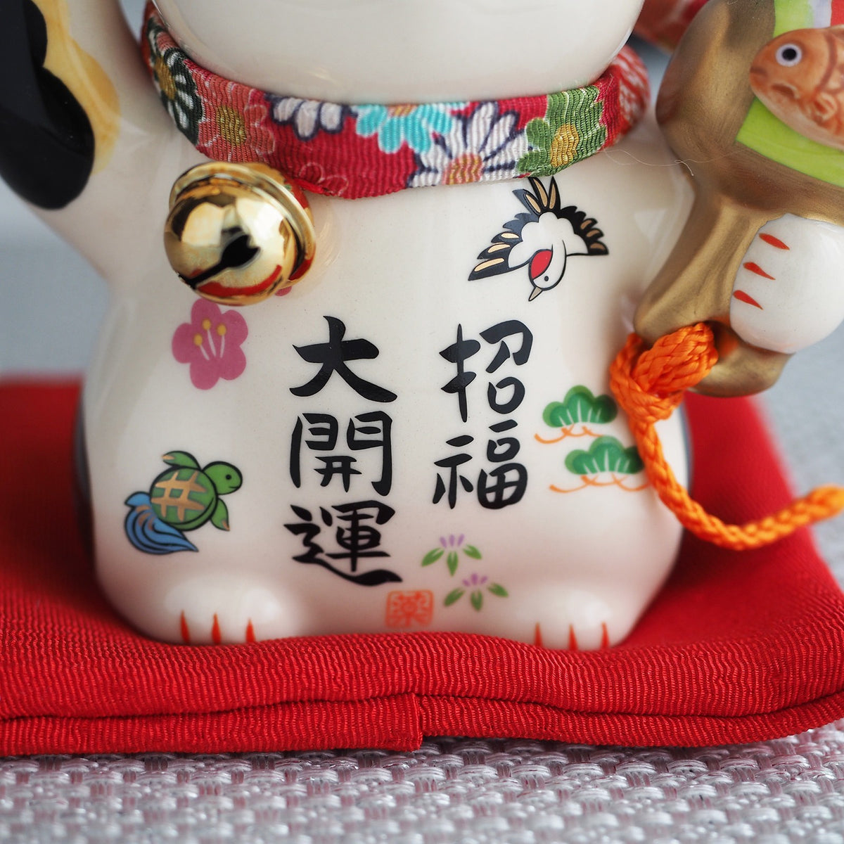 Great Fortune Japanese Lucky Cat Figurine with Lucky Mallet – 5 in Maneki Neko | Yakushigama