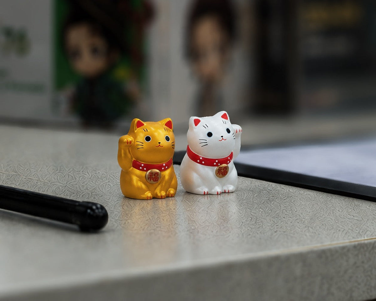 Mini Japanese Lucky Cat Pair – Gold & Silver Maneki Neko | Yakushigama