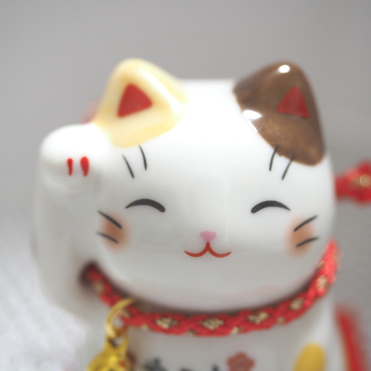 Japanese Lucky Cat Pair – Brown Calico & Calico Maneki Neko | Yakushigama