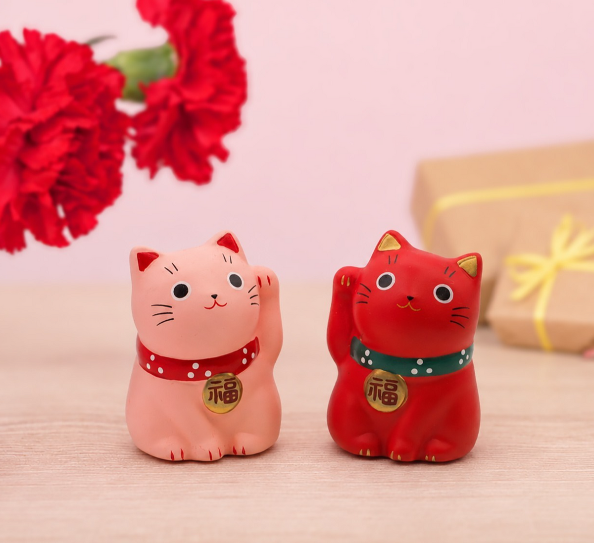 Mini Japanese Lucky Cat Pair – Red & Pink Maneki Neko | Yakushigama