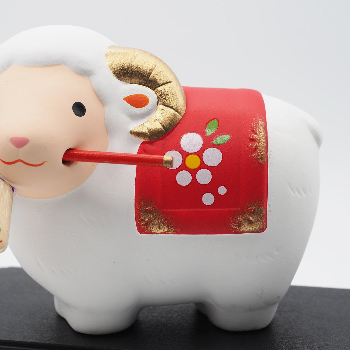 Sheep Zodiac Ornament with Hamaya Arrow and Display Set | Yakushigama 2027