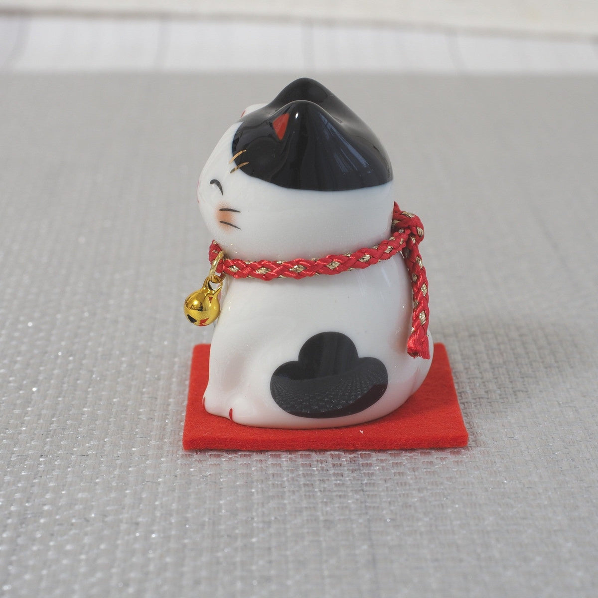 Japanese Lucky Cat Pair – Tuxedo & Orange Tabby Maneki Neko | Yakushigama