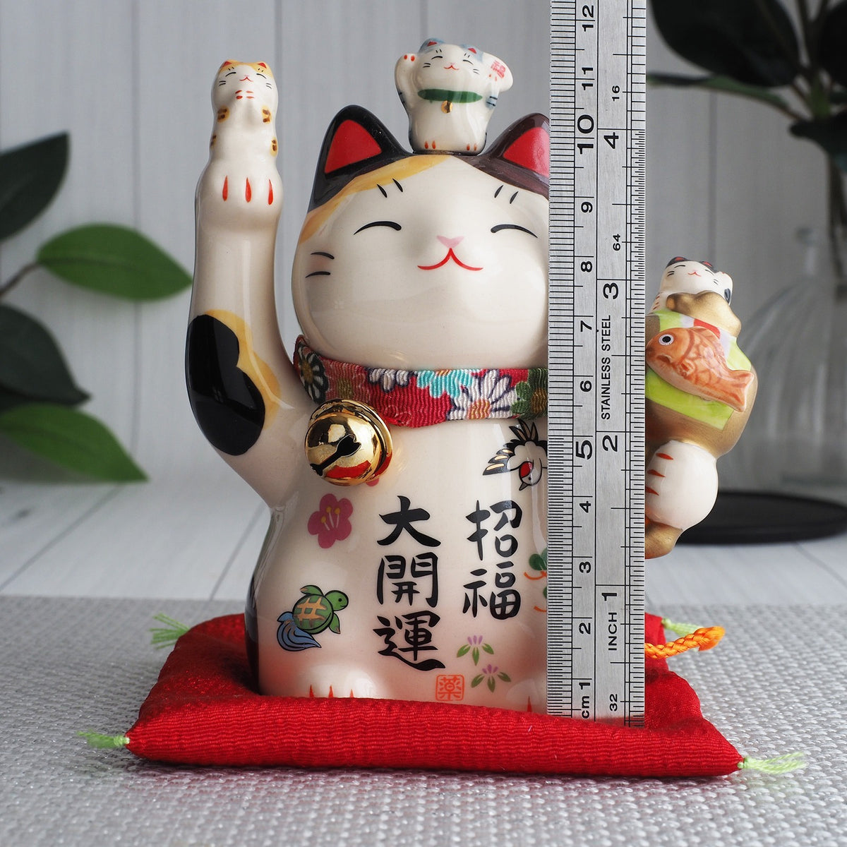 Great Fortune Japanese Lucky Cat Figurine with Lucky Mallet – 5 in Maneki Neko | Yakushigama
