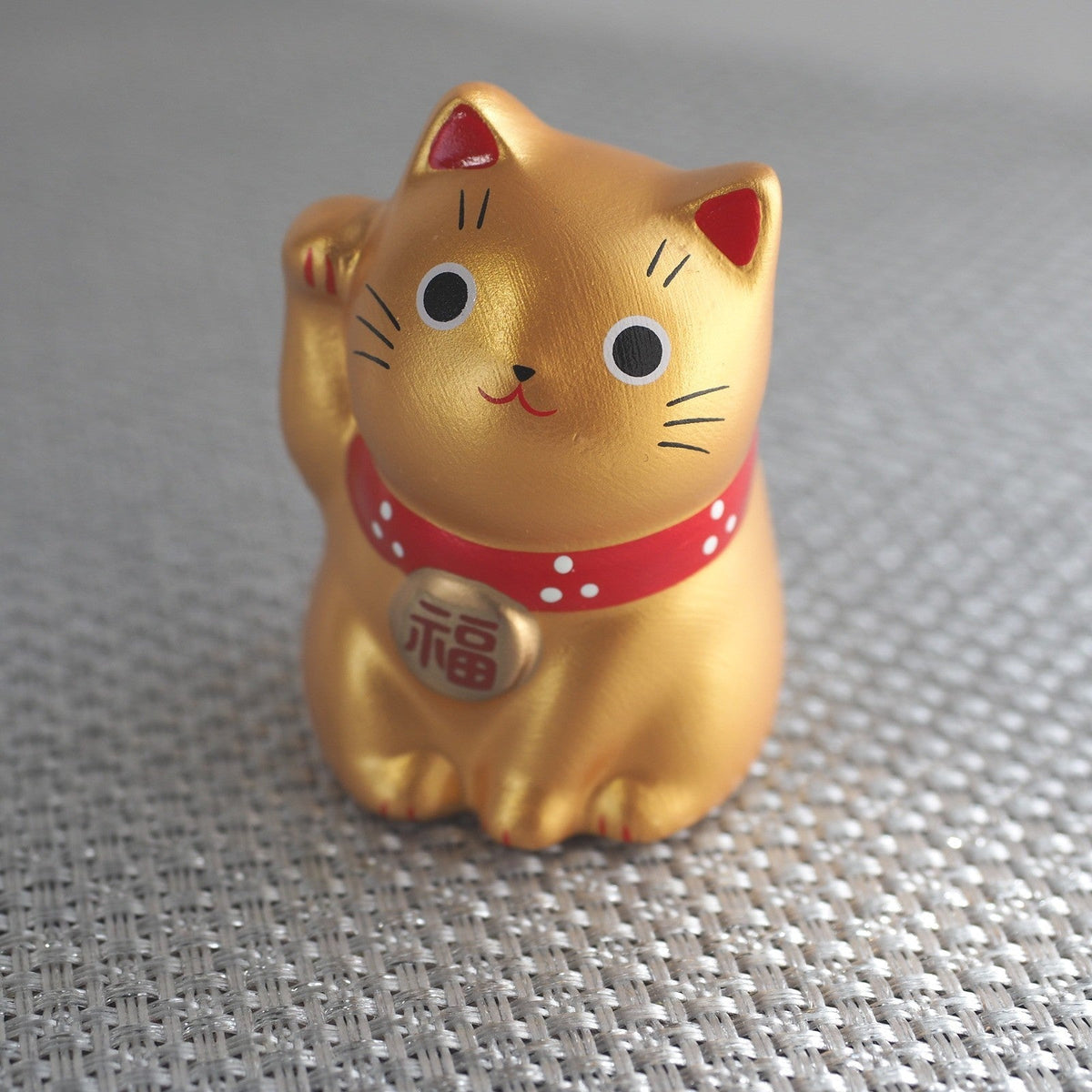 Mini Japanese Lucky Cat Pair – Gold & Silver Maneki Neko | Yakushigama