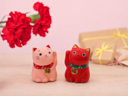 Mini Japanese Lucky Cat Pair – Red & Pink Maneki Neko | Yakushigama