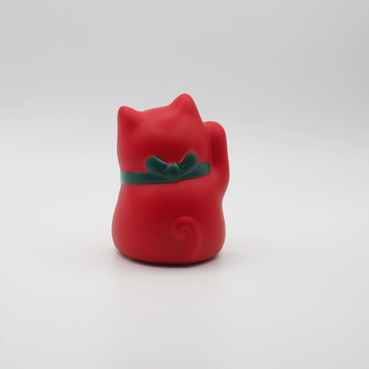 Mini Japanese Lucky Cat Pair – Red & Pink Maneki Neko | Yakushigama