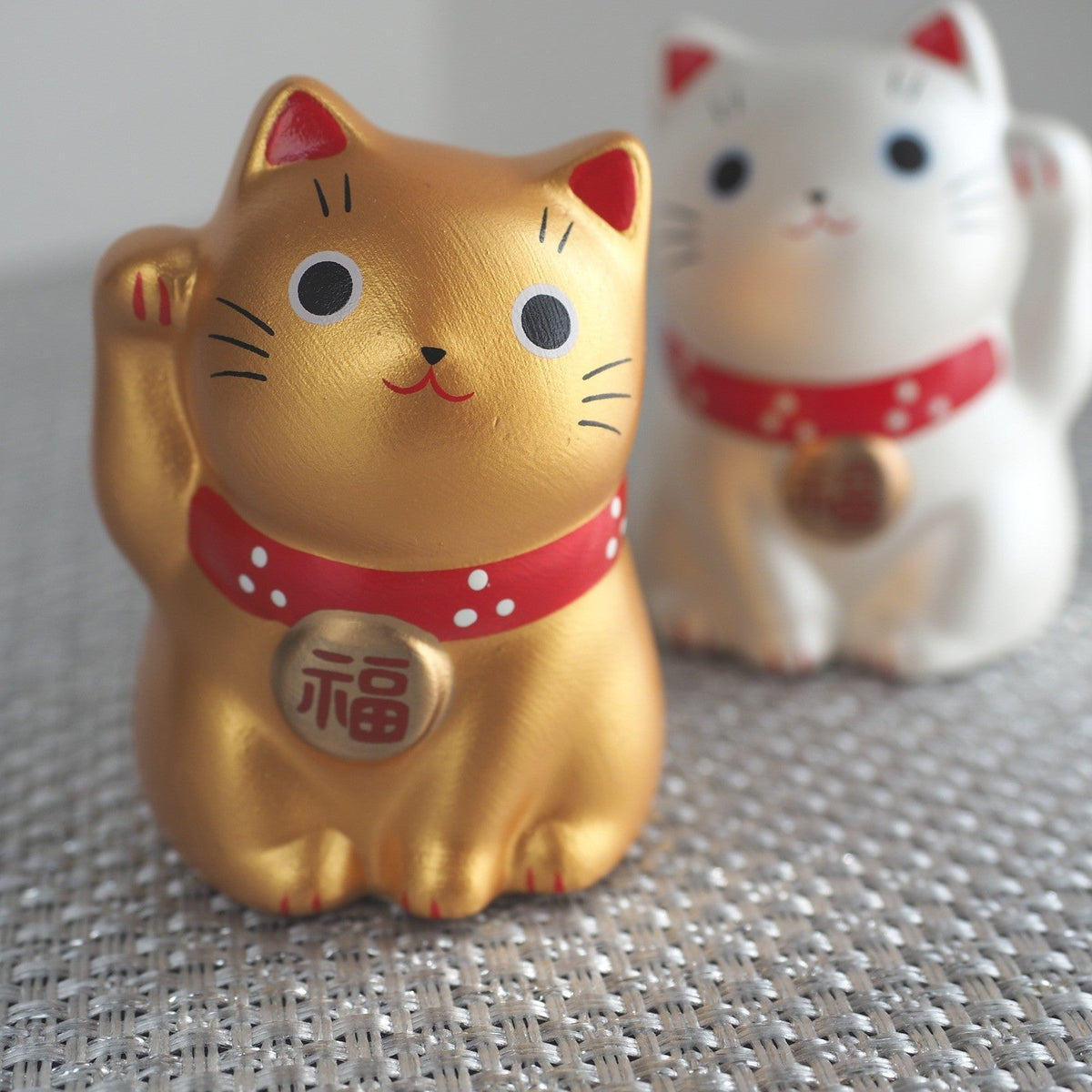 Mini Japanese Lucky Cat Pair – Gold & Silver Maneki Neko | Yakushigama