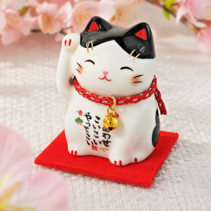 Japanese Lucky Cat Figurine – Tuxedo Maneki Neko | Yakushigama