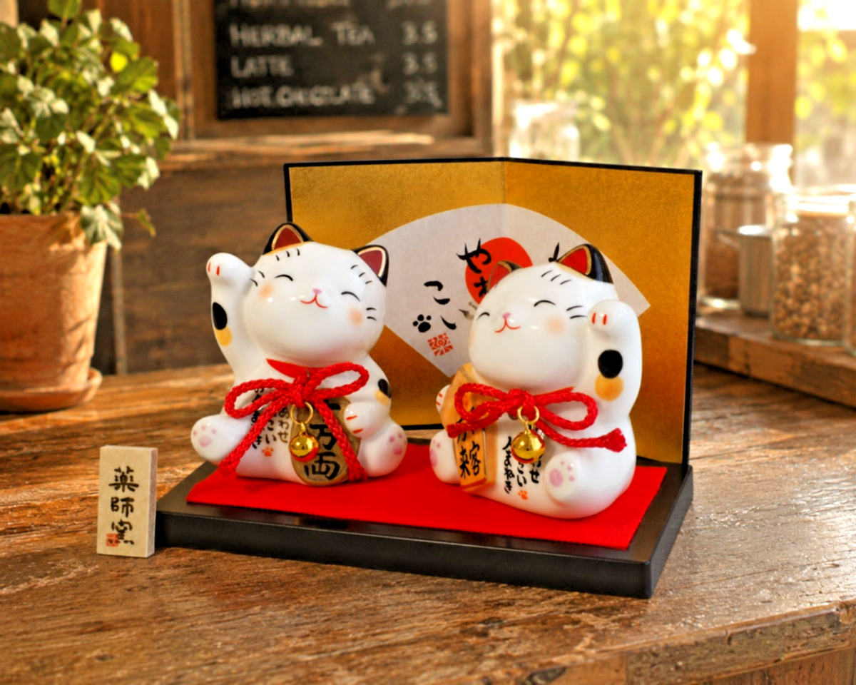 Maneki Neko Japanese Lucky Cat Pair – Wealth & Welcome | Yakushigama