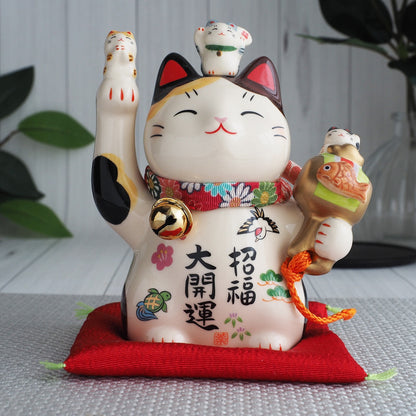 Great Fortune Japanese Lucky Cat Figurine with Lucky Mallet – 5 in Maneki Neko | Yakushigama