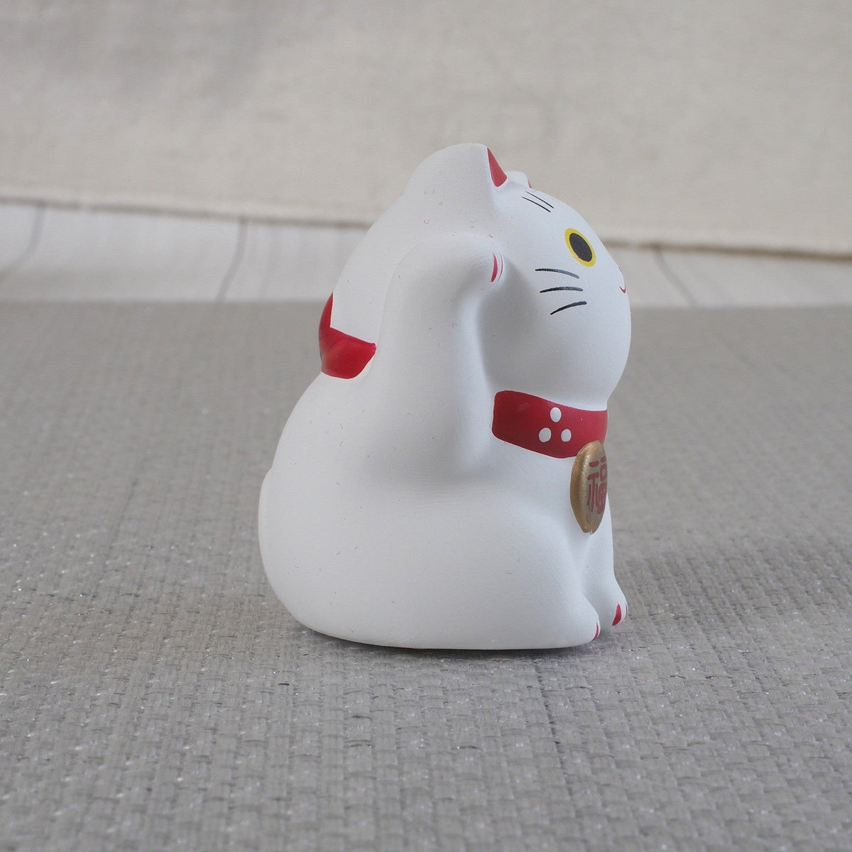 Mini Japanese Lucky Cat Pair – White & Pink Maneki Neko | Yakushigama